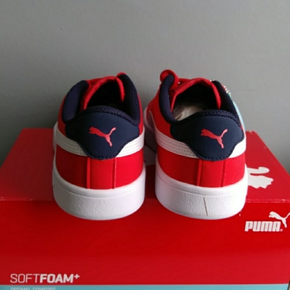 Puma - Picture 4 of 4